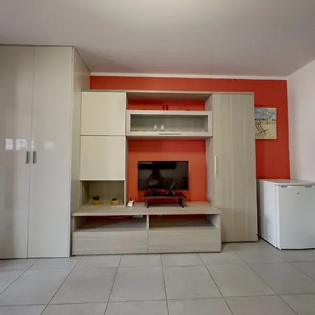 Apartment Centre Juan Les Pins Avec Loggia Standing Rives Bleues *